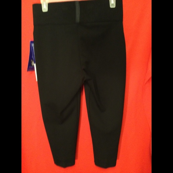 💎NWT💎NYGARD SLIMS BLACK CAPRI - Picture 2 of 9